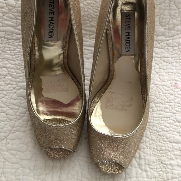 2/$14 ❤️ Steve Madden Gold ‘Glitter’ Heel Sz 8 - Picture 4 of 13
